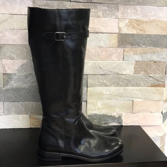 Italian Shoemakers Antonia Leather Boot - Picture 6 of 13